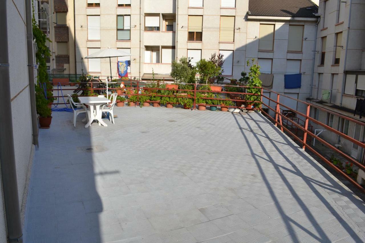 Apartamento Puerta Del Pirineo Sabiñánigo Zewnętrze zdjęcie